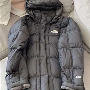 Women’s north face long puffed
